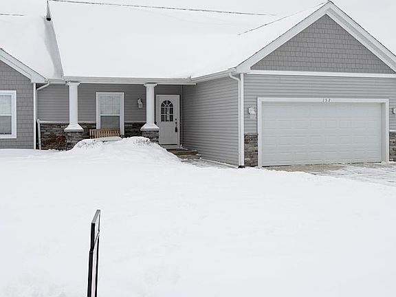 2nd image of 152 Grandview
