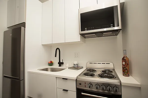 Rented by Blip LLC | media 17