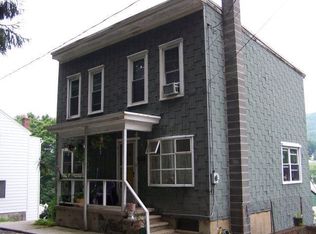 1623 Cherry St, Pottsville, PA 17901