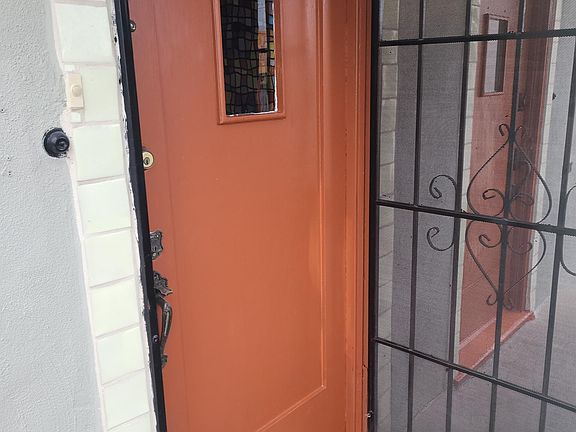 2nd image of 3236 32nd St #3236