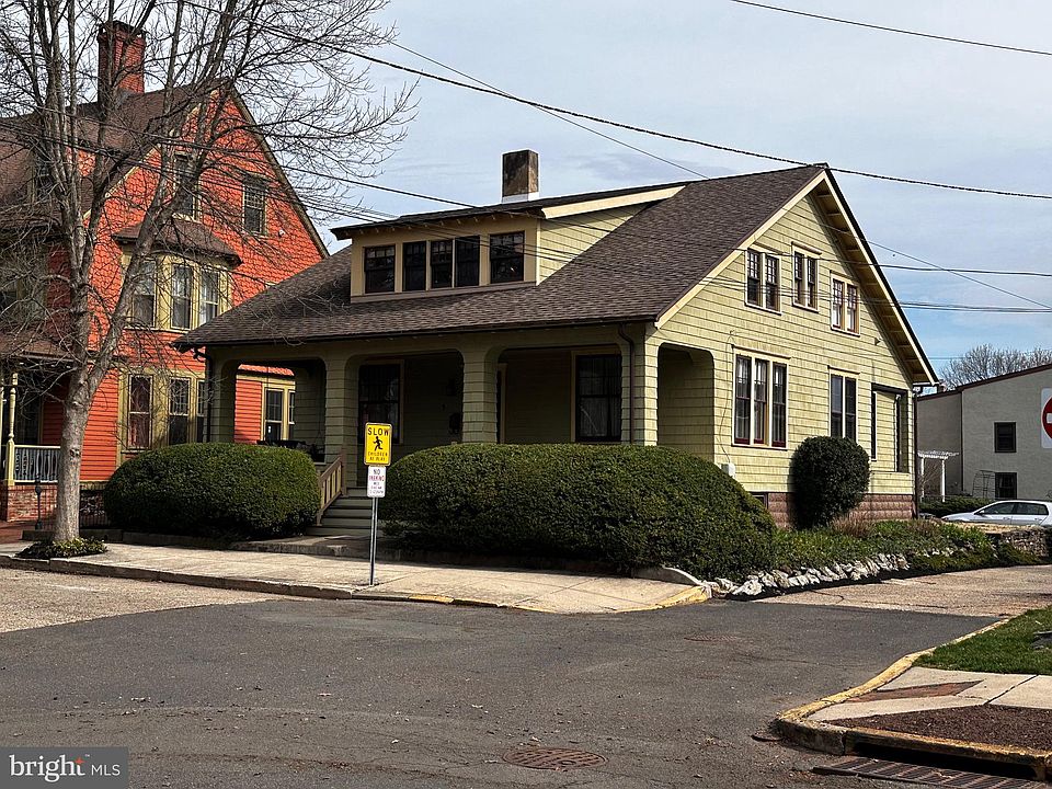 2nd image of 5 Farnsworth Ave