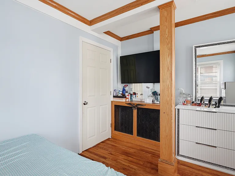 120-124 Sheridan St #1 — Photo 12