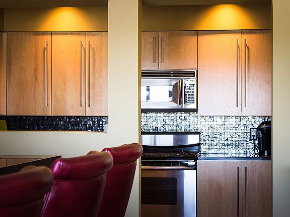3rd image of 345 W Vine St #1901