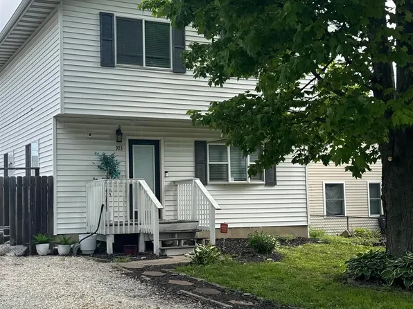 923 E London Ave, Peoria Heights, IL 61616