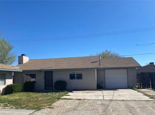 21061 Nisqually Rd #C, Apple Valley, CA 92308