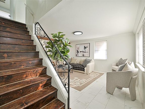 4th image of 6204 S McKinley Ave
