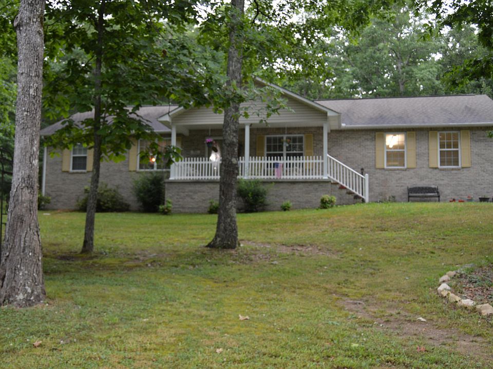1st image of 461 Robin Hood Dr