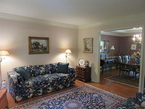 3rd image of 5967 Shallow Creek Dr