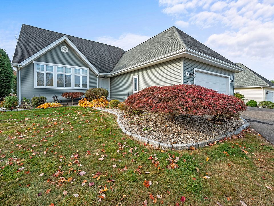 1st image of 3 Maxwell Drive #3