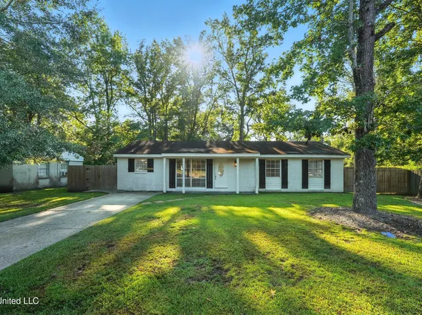 307 S Steele Ave, Picayune, MS 39466