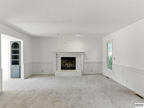 5th image of 6608 S 107th St