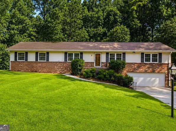 231 Suburban Dr NE, Kennesaw, GA 30144