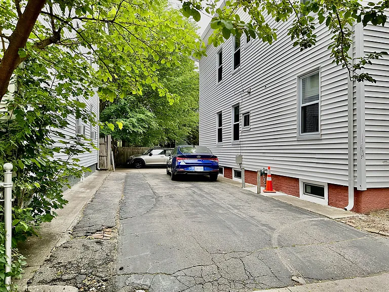 92 Vernon St #1 — Photo 12
