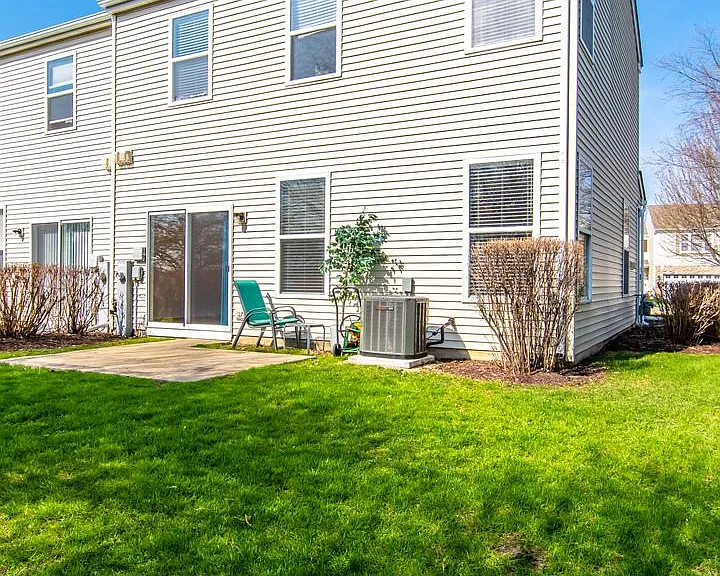 4133 Blackstone Dr — Photo 35