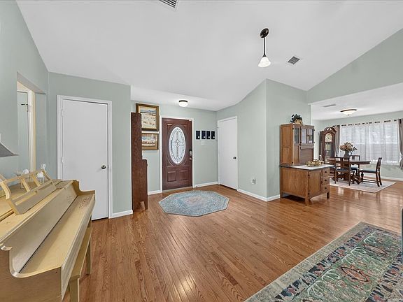 5th image of 2401 Slaton Dr