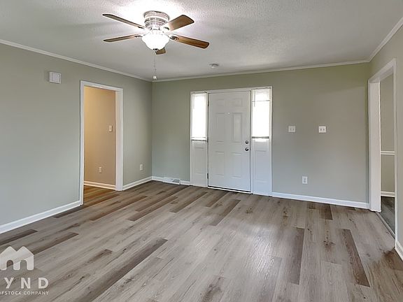 5th image of 906 Edgehill Dr