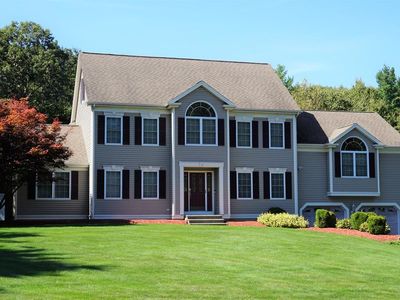 211 Clover Hill Rd, Northbridge, MA, 01534