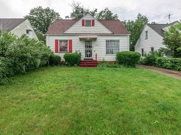 21202 Franklin Rd, Maple Heights, OH 44137