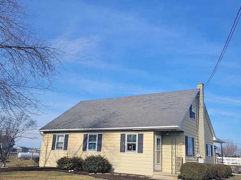331 Newport Rd — Photo 3