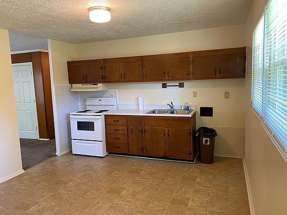 5th image of 9825 Conway Dr