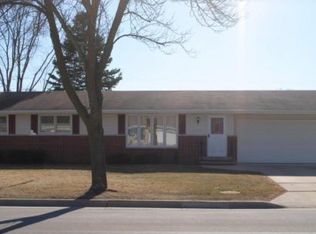 2344 Manitowoc Rd, Green Bay, WI 54311