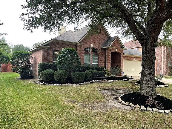 3rd image of 2718 Green Falls Ln