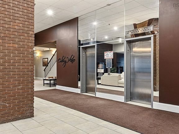 3rd image of 6369 Coburg Rd #1004