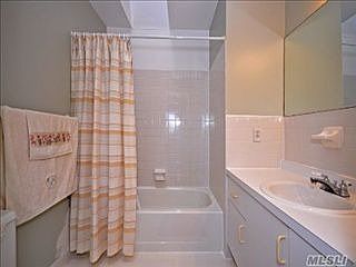 5th image of 100-85 Baker Ct