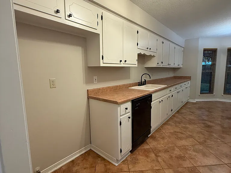 15303 Northwood Hills Dr — Photo 8