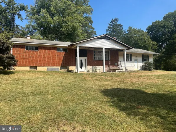 5029 Landing Rd, Elkridge, MD 21075