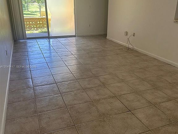 5th image of 9741 Fontainebleau Blvd #H109
