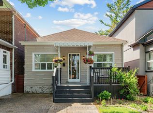 65 Wallington Ave, Toronto, ON M4C 2N2