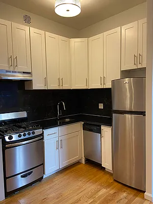 Rented by City Connections Realty | media 1