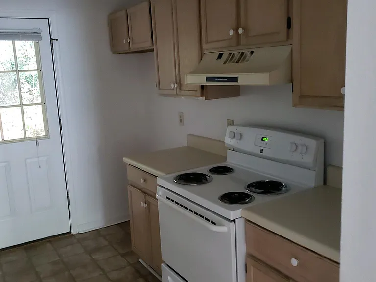 2175 Timberwood Cir S — Photo 6