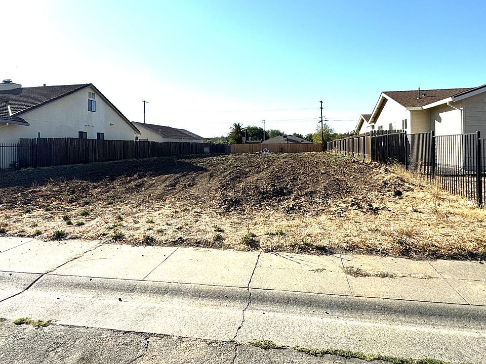 1st image of 2504 51st Ave