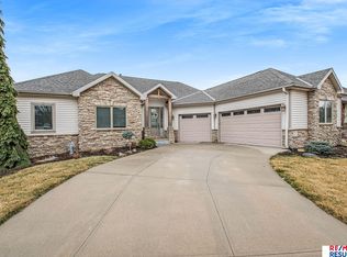 634 S 196th Ave, Elkhorn, NE 68022