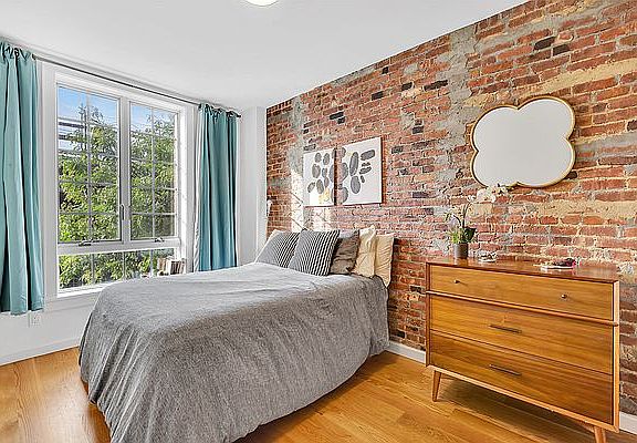 5th image of 721 Metropolitan Ave APT 3F