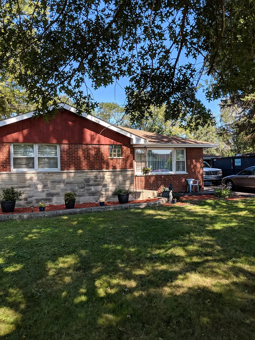 3714 188th Pl photo 1