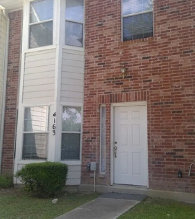 4163 Saint Charles