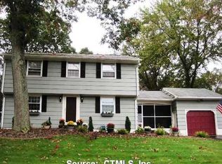 32 Teecomwas Dr, Uncasville, CT 06382