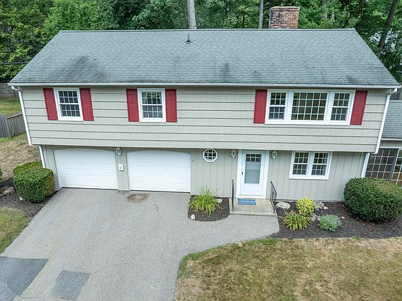 4th image of 16 Longwood Drive