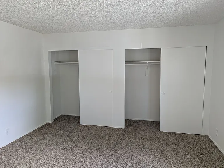 6450 Lincoln Ave — Photo 23