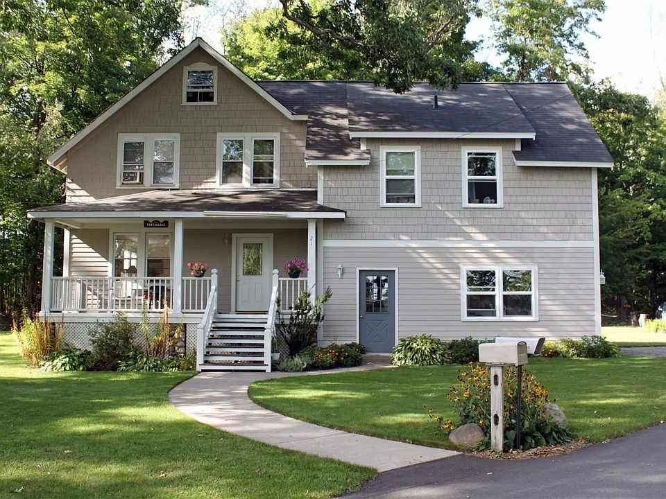 1st image of 21 Fischer Lane