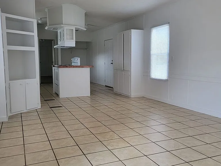 596 Trollingwood Hawfields Rd — Photo 2