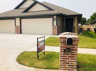 5217 Oakwood Villas Ct, Bethany, OK 73008