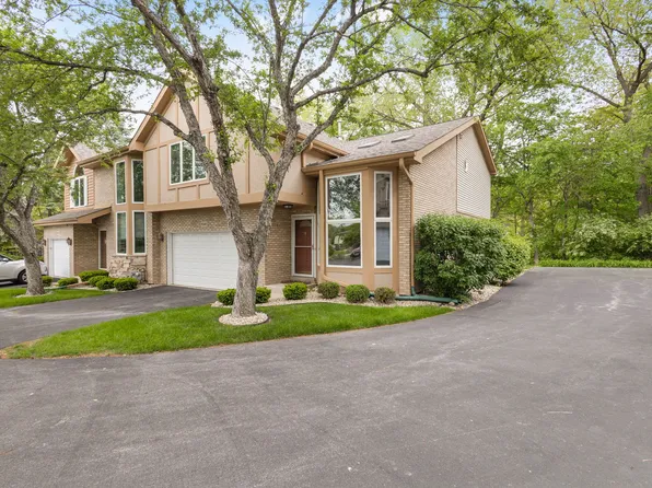 9045 Archer Ave, Willow Springs, IL 60480