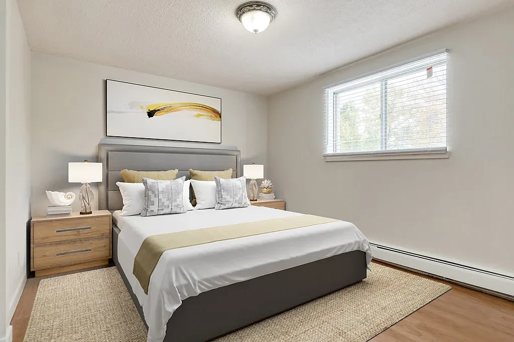 Edwin Manor — Photo 4