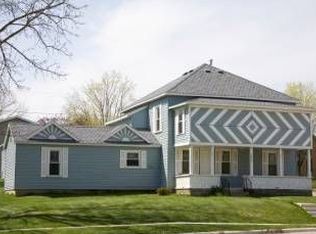 400 S Main St, Pine Island, MN 55963