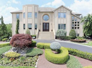 4 Totten Ct, Marlboro, NJ 07746