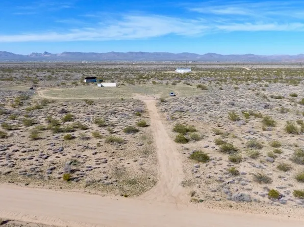 4455 N Kennedy Rd, Golden Valley, AZ 86413